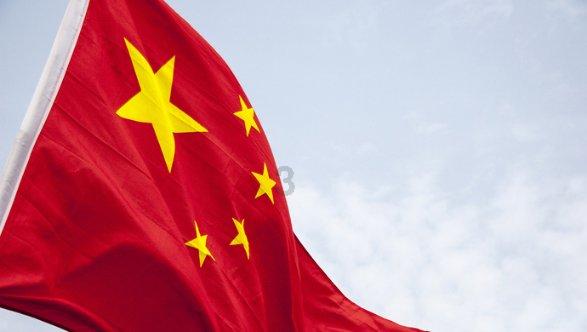 救援爱图画的男孩